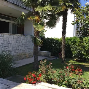 https://apartments-gemma.in-istria.net